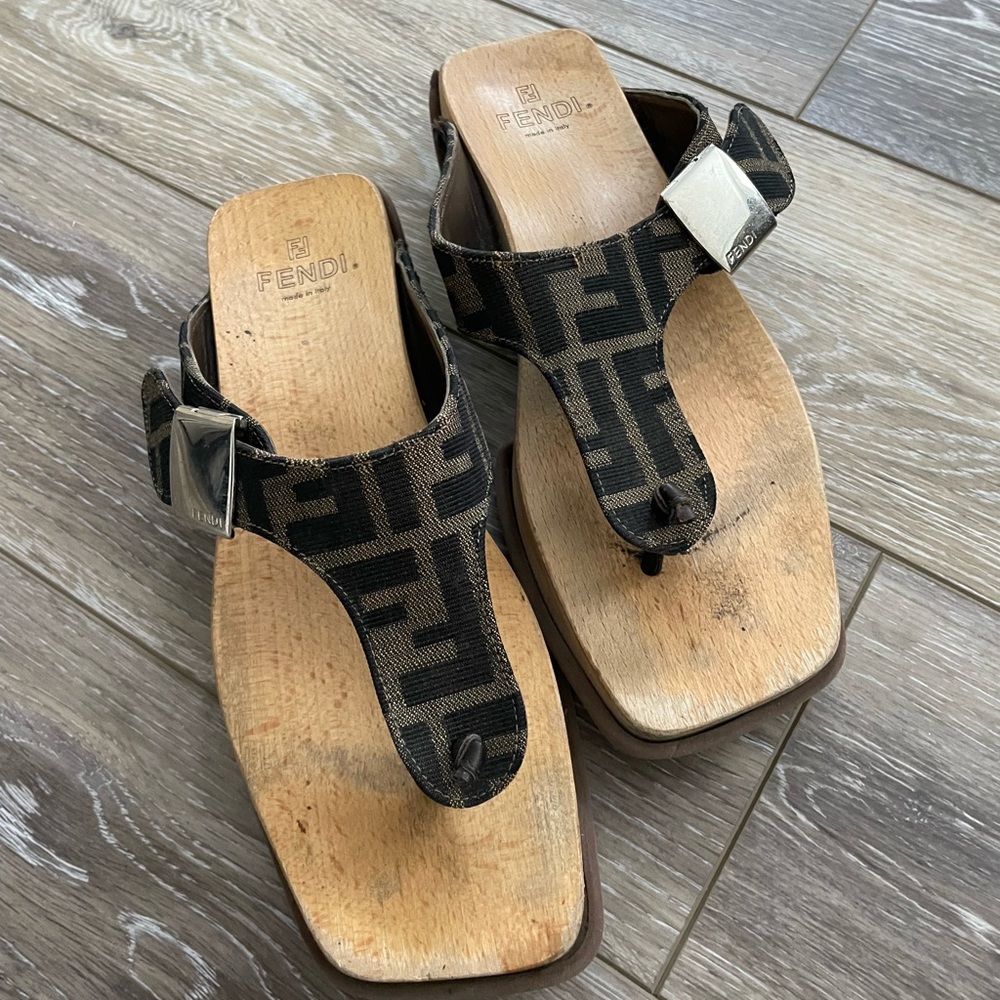 FENDI Vintage wooden sandals